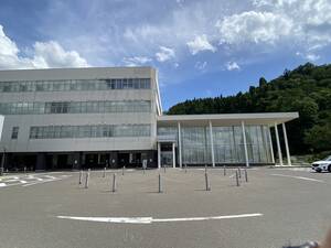湯沢市役所(周辺) 湯沢市役所(周辺)
